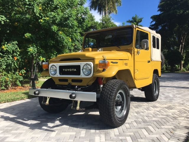 1982 Toyota Land Cruiser FJ40 - photo 3