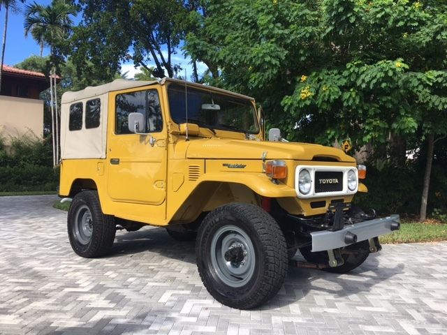 1982 Toyota Land Cruiser FJ40 - photo 5