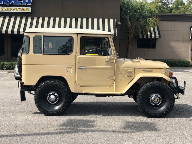 1982 Toyota Land Cruiser FJ40 - photo 2