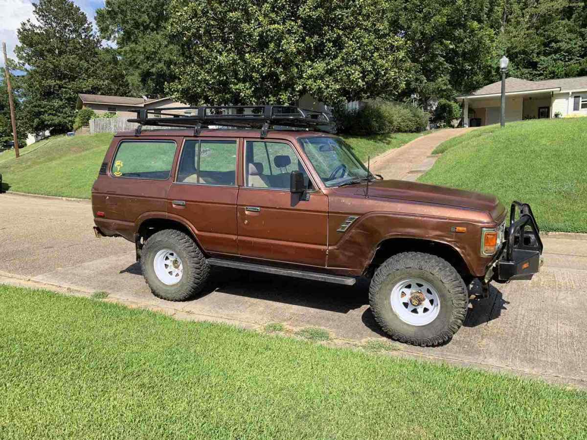 1982 Toyota Land Cruiser FJ60 - photo 2