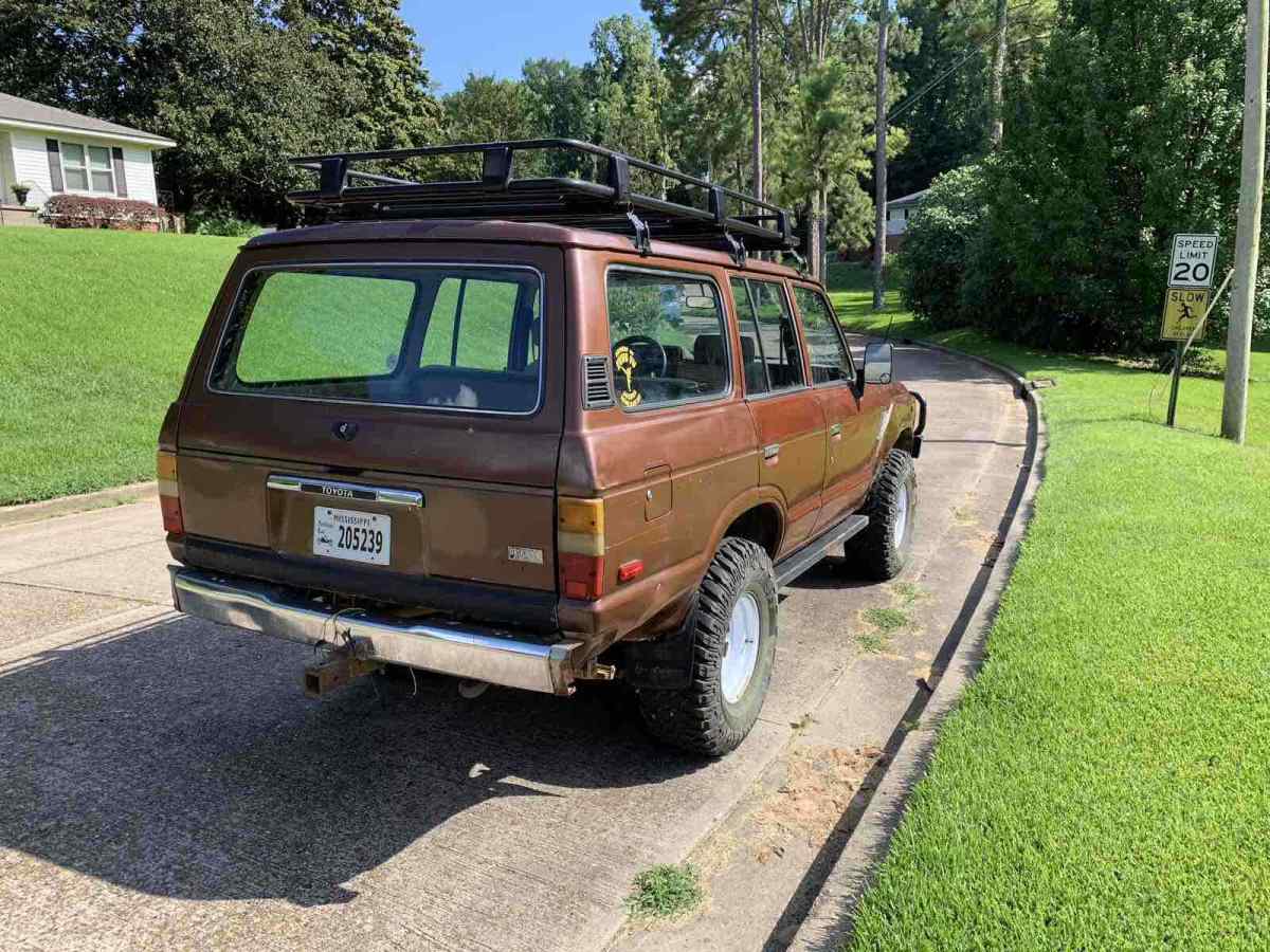 1982 Toyota Land Cruiser FJ60 - photo 3