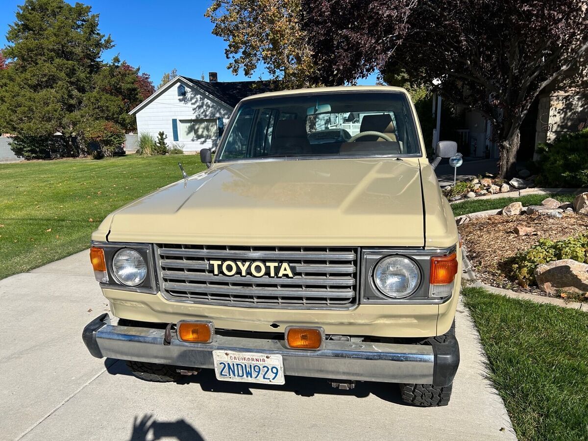 1982 Toyota Land Cruiser FJ60 - photo 2