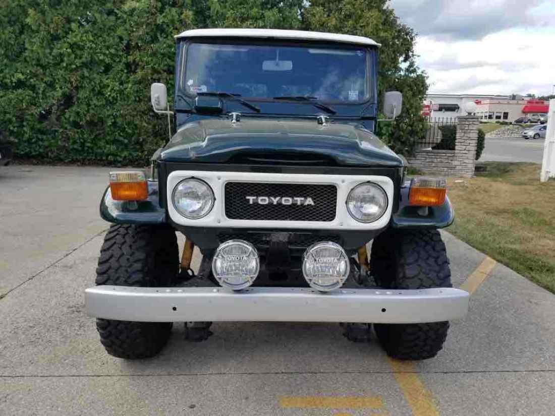 1982 Toyota Land Cruiser SUV Green 4WD Manual FJ40 1982 Toyota Land Cruiser FJ40
