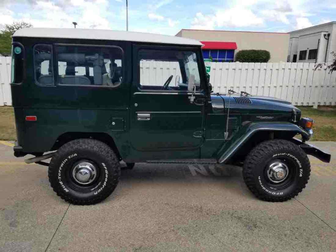 1982 Toyota Land Cruiser FJ40 - photo 3