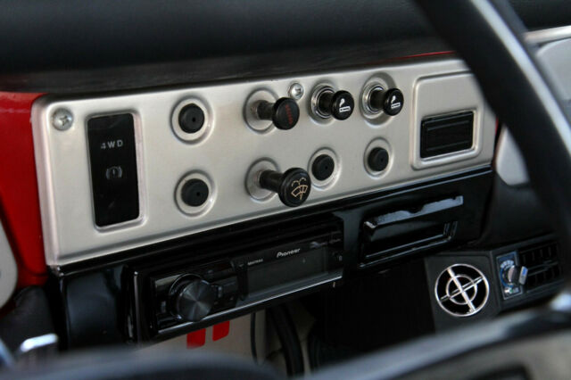 1982 Toyota Land Cruiser FJ45 - photo 12