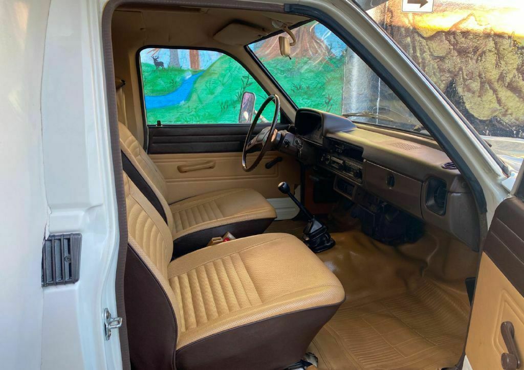 1982 Toyota Pickup 4X2 2dr Regular Cab - photo 7