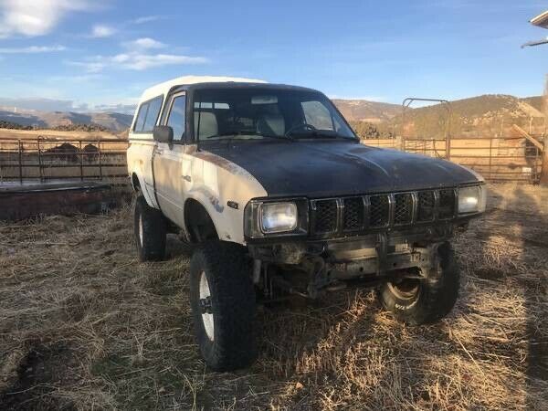 1982 Toyota Hilux SR5 - photo 13