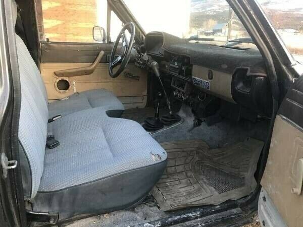 1982 Toyota Hilux SR5 - photo 2