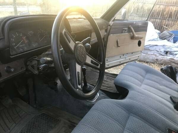 1982 Toyota Hilux SR5 - photo 3