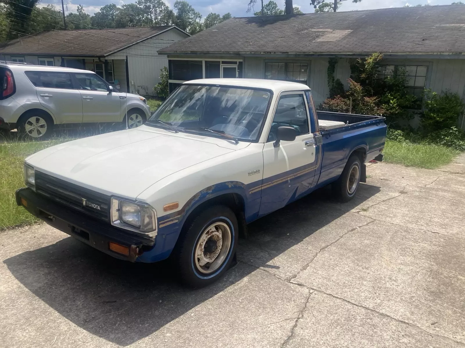 1982 Toyota Pickup Pickup Blue 1/2 TON RN44 1982 Toyota Pickup 1/2 TON RN44
