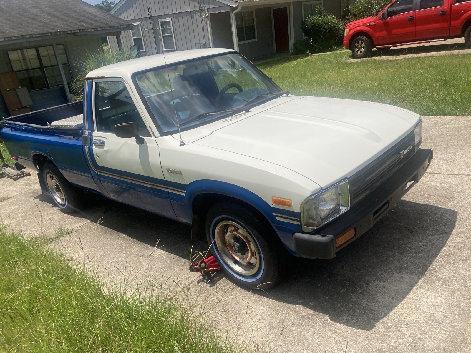 1982 Toyota Pickup 1/2 TON RN44 - photo 3