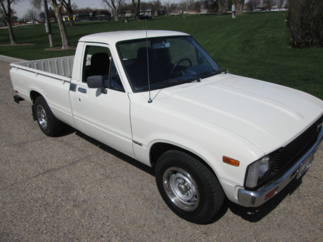 1982 Toyota Pickup SR5 Standard Cab Pickup 2-Door 2.4L 1982 Toyota Other SR5 Standard Cab Pickup 2-Door