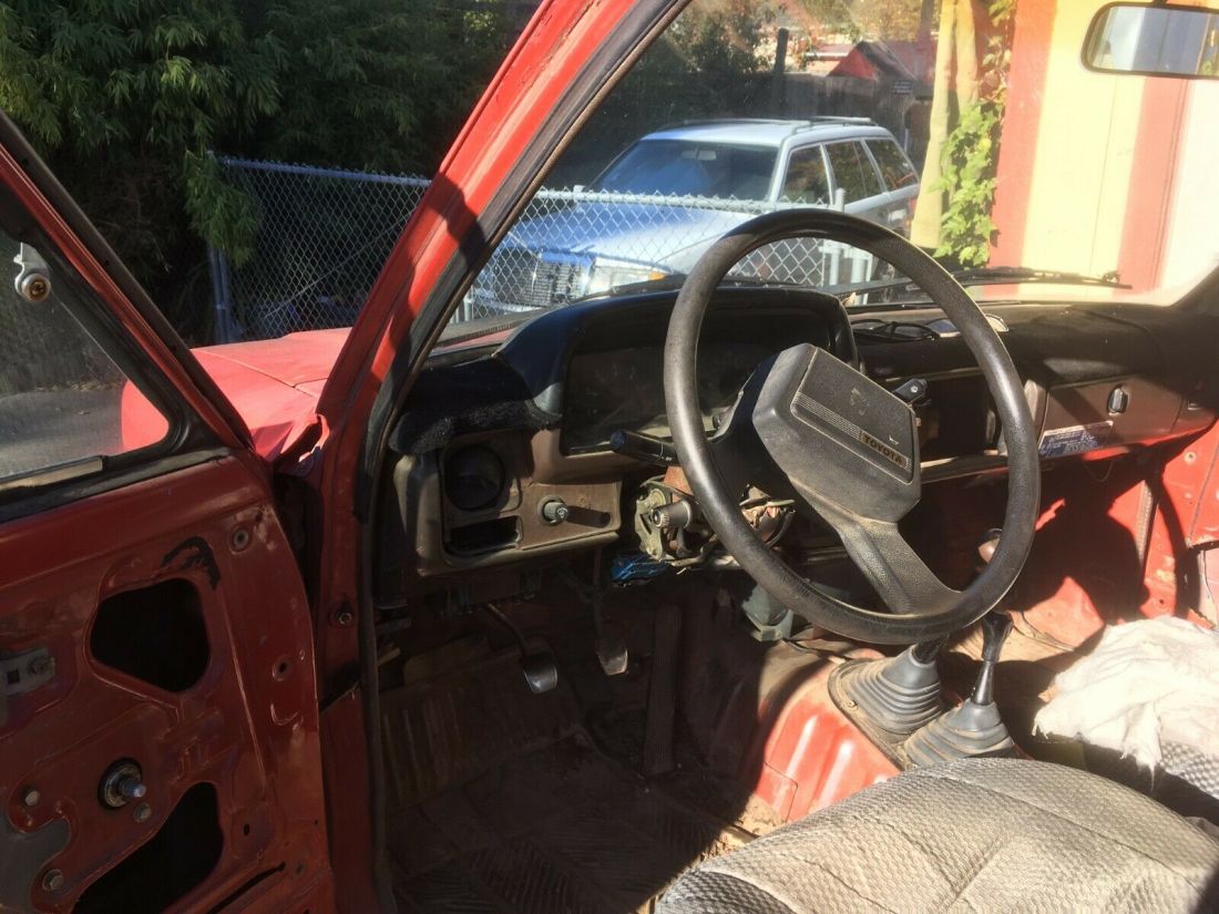 1982 Toyota Pickup SR5 - photo 6