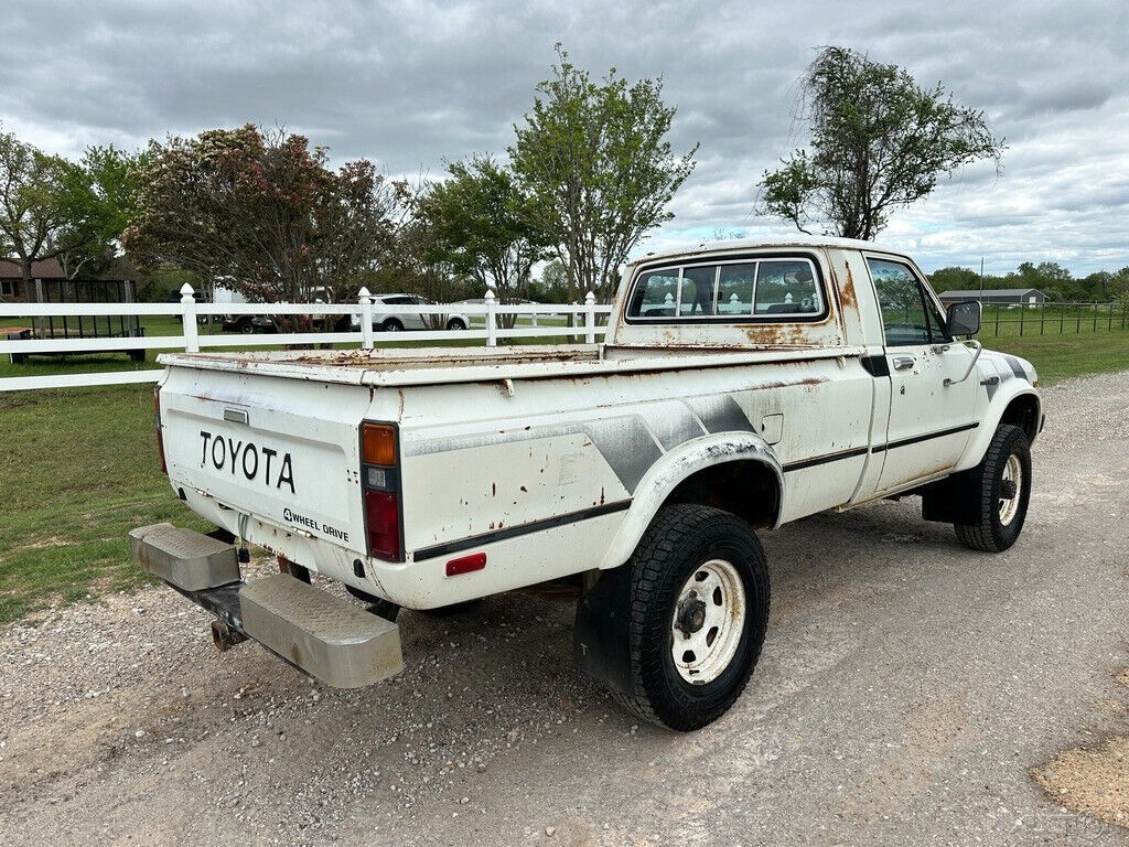 1982 Toyota Pickup SR5, AC, 5spd, 4WD, Barn Find, 2 Owner, Tacoma - photo 11