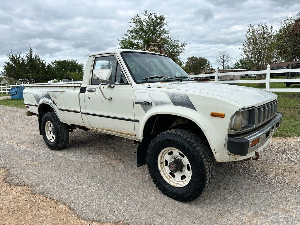 1982 Toyota Pickup SR5, AC, 5spd, 4WD, Barn Find, 2 Owner, Tacoma - photo 3