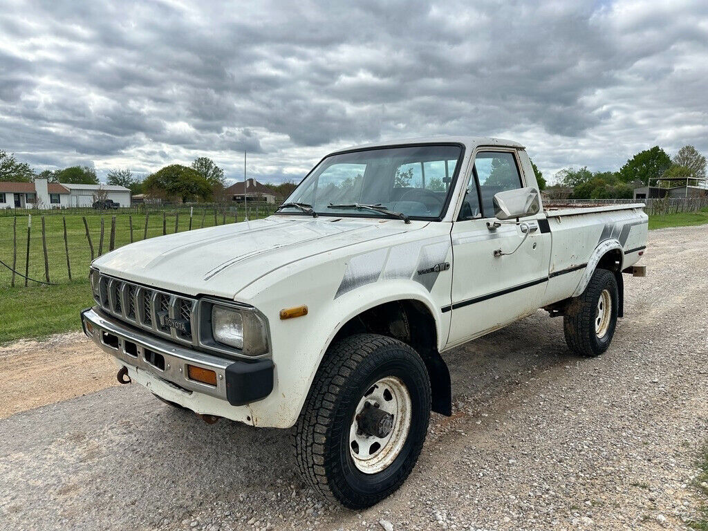 1982 Toyota Pickup SR5, AC, 5spd, 4WD, Barn Find, 2 Owner, Tacoma - photo 6
