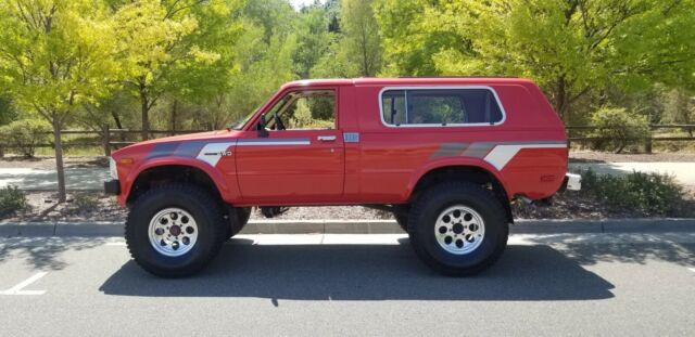 1982 Toyota Trekker Rare Trekker SUV! The Forerunner of the 4Runner! - photo 3