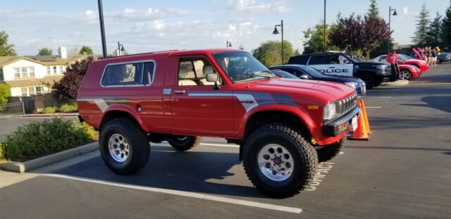 1982 Toyota Trekker Rare Trekker SUV! The Forerunner of the 4Runner! - photo 6