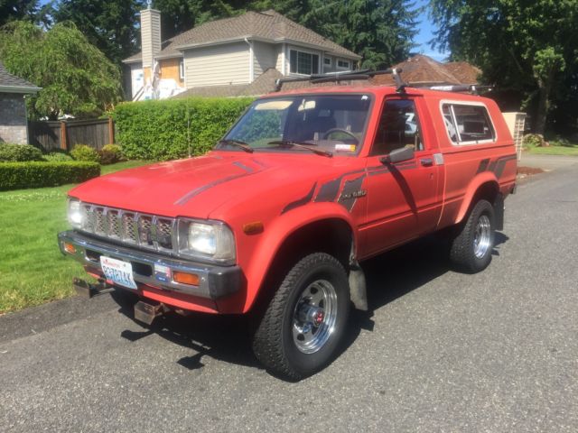 1982 TOYOTA TREKKER HILUX SR5 22R 5-SPEED ALL ORIGINAL TRUE SURVIVOR 1982 Toyota TREKKER SR5 TREKKER WINNEBAGO