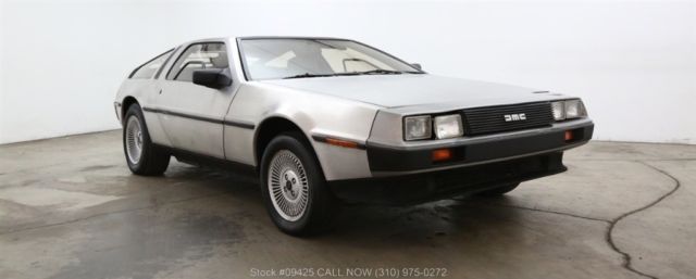 1982 DeLorean DMC-12