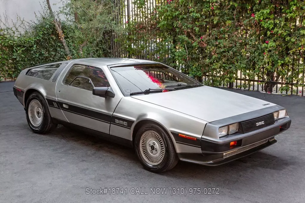1982 DeLorean DMC-12 - photo 3