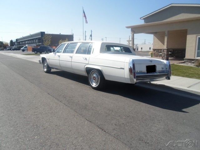 1982 Cadillac DeVille - photo 3