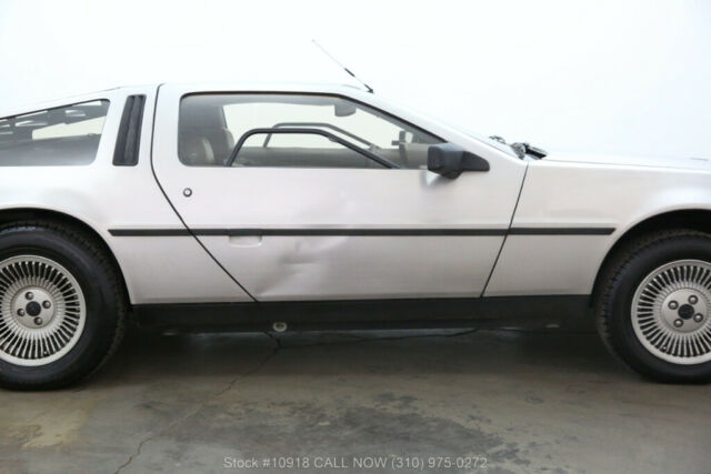 1982 DeLorean DMC - photo 10
