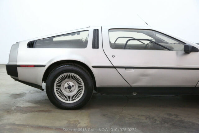 1982 DeLorean DMC - photo 11