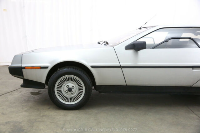 1982 DeLorean DMC - photo 12