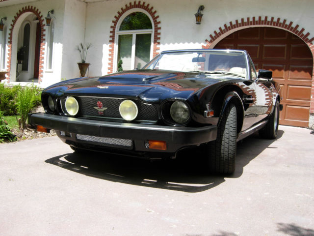 1982 V8 Volante 1982 Aston Martin V-8
