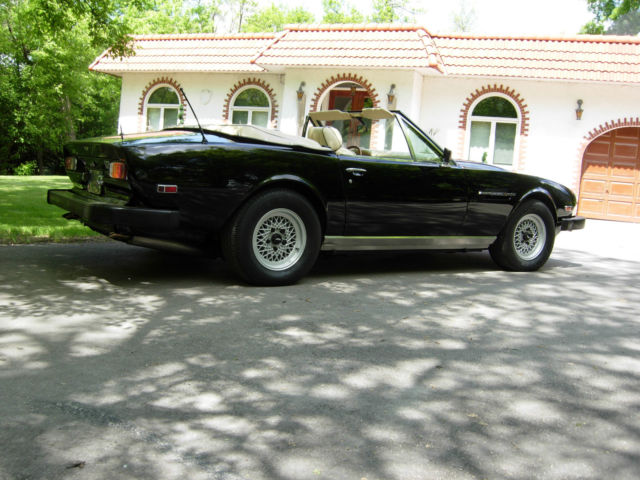 1982 Aston Martin V-8 - photo 4