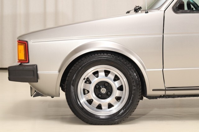 1982 Volkswagen Rabbit 1.8L Pick up Custom 5-Speed - photo 4