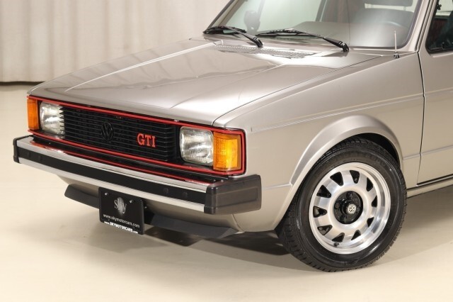 1982 Volkswagen Rabbit 1.8L Pick up Custom 5-Speed - photo 9