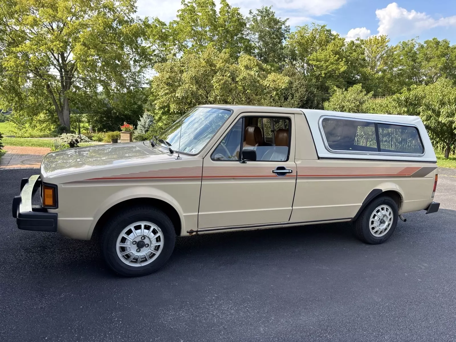 1982 Volkswagen Rabbit Pickup Brown TRUCK 1982 Volkswagen Rabbit Pickup TRUCK