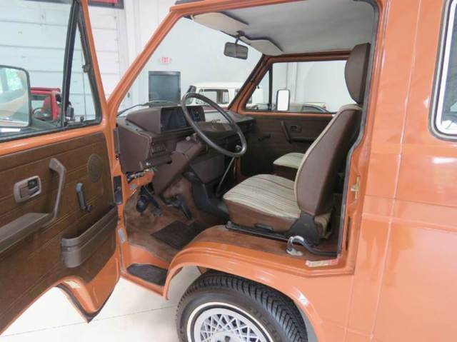 1982 Volkswagen Bus/Vanagon Diesel Camper 3dr Mini Van - photo 12