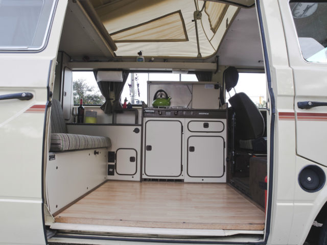 1982 Volkswagen Bus/Vanagon Campmobile Van Camper 3-Door - photo 10