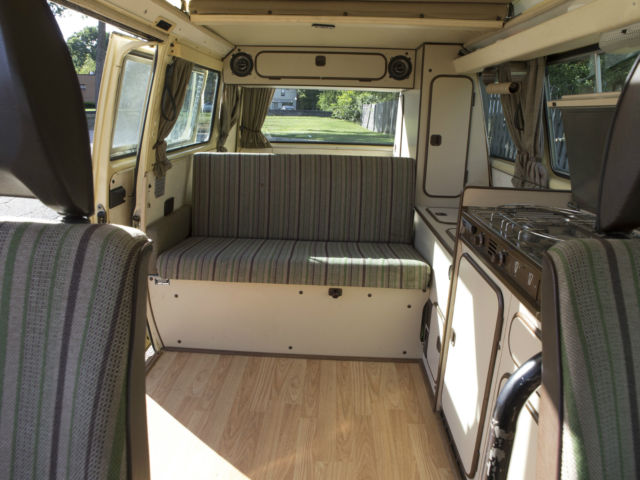 1982 Volkswagen Bus/Vanagon Campmobile Van Camper 3-Door - photo 3