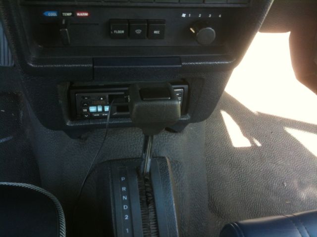 1982 Volvo 240 - photo 10