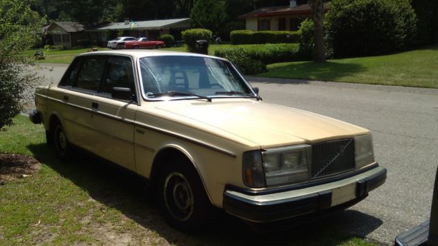 1982 Volvo 240 GL - photo 2