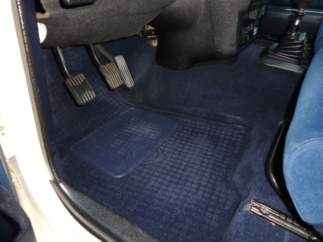 1982 Volvo 240 - photo 5