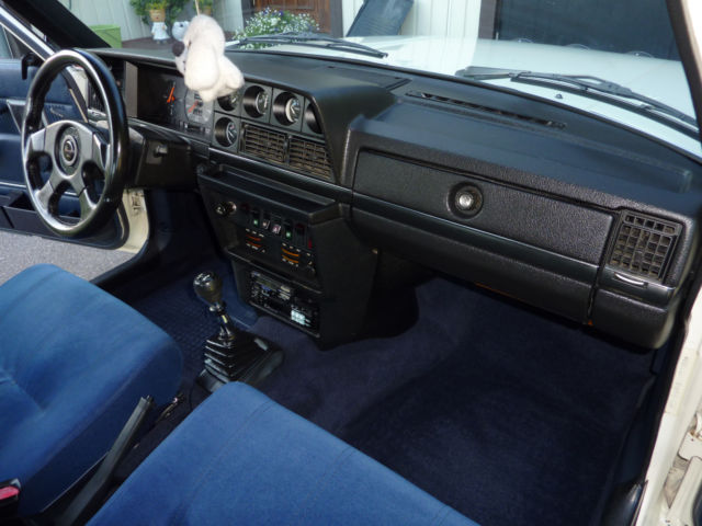 1982 Volvo 240 - photo 6