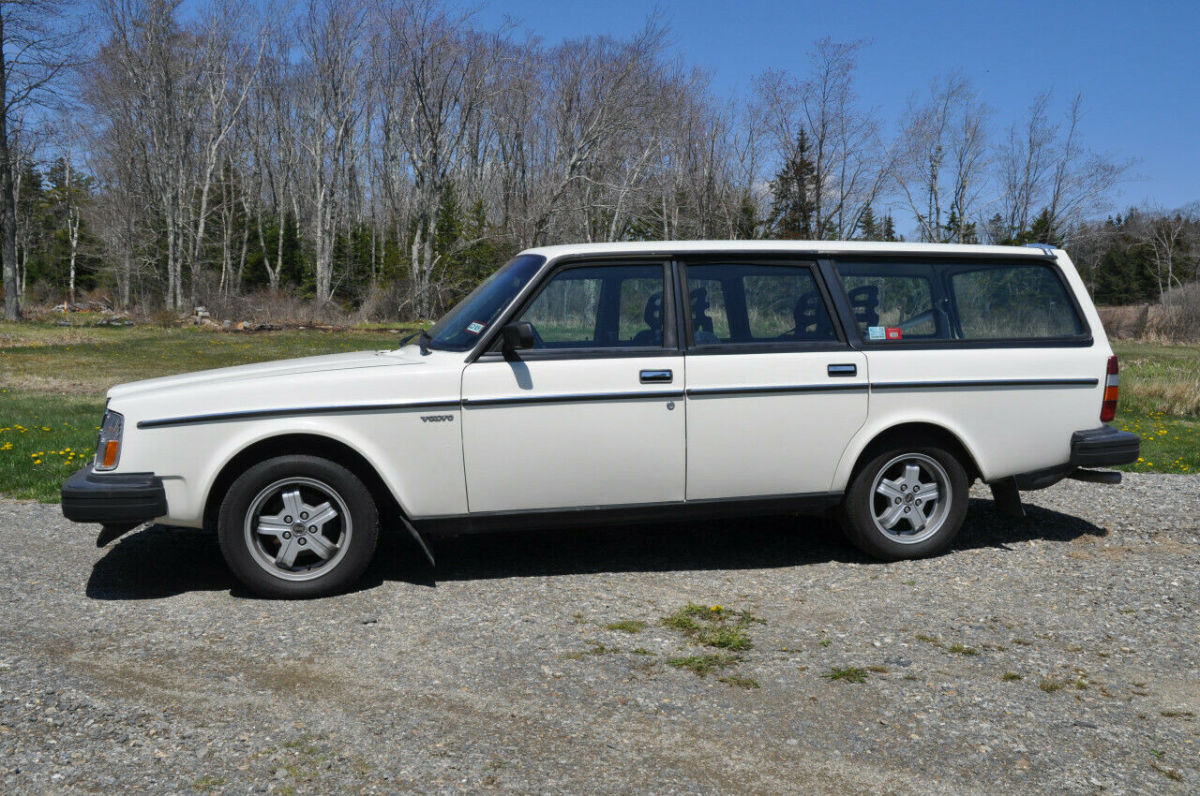 1982 Volvo 240 - photo 4