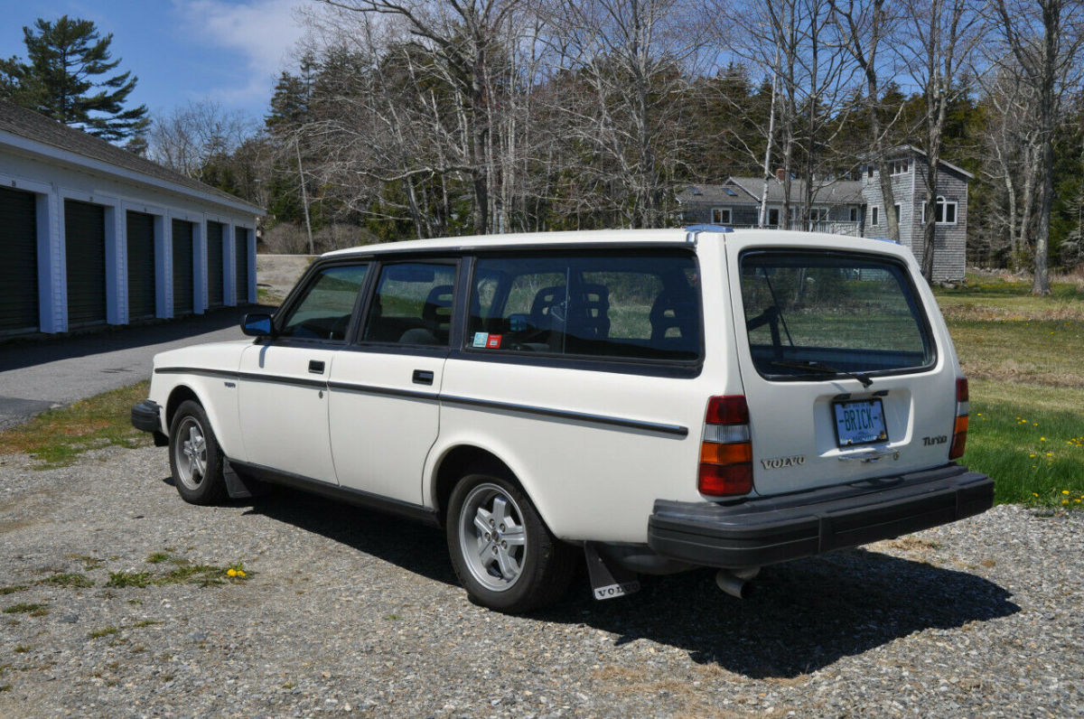 1982 Volvo 240 - photo 5