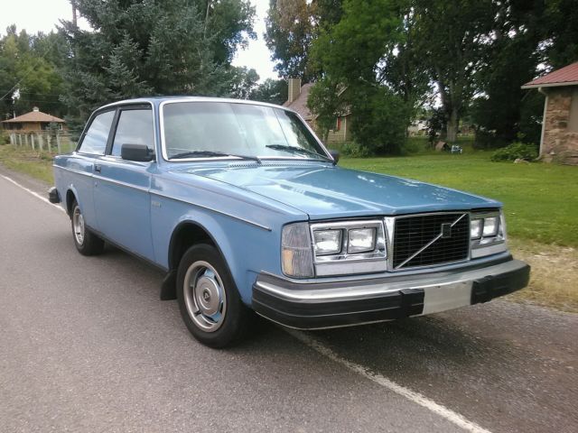 1982 Volvo 242 4 speed Very Good Condition Pampered Classic with upgrades 1982 Volvo 240 242