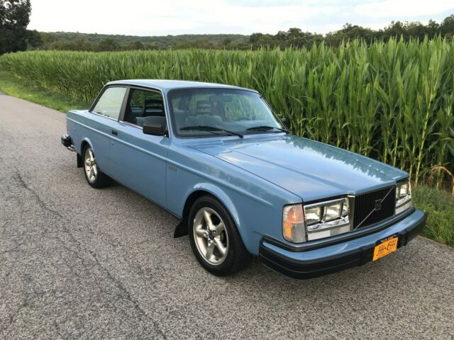 1982 Volvo 240 DL - photo 2