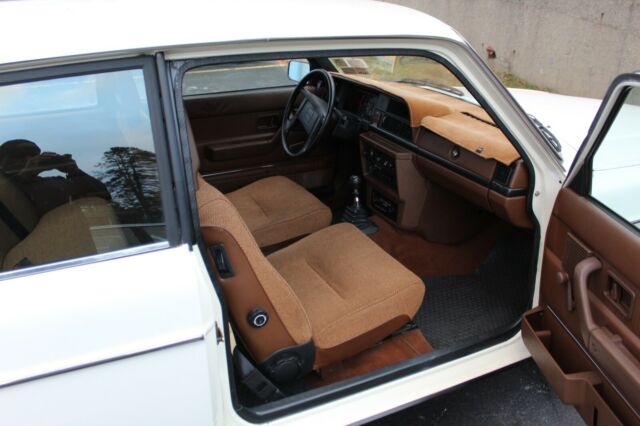 1982 Volvo 240 DL - photo 10