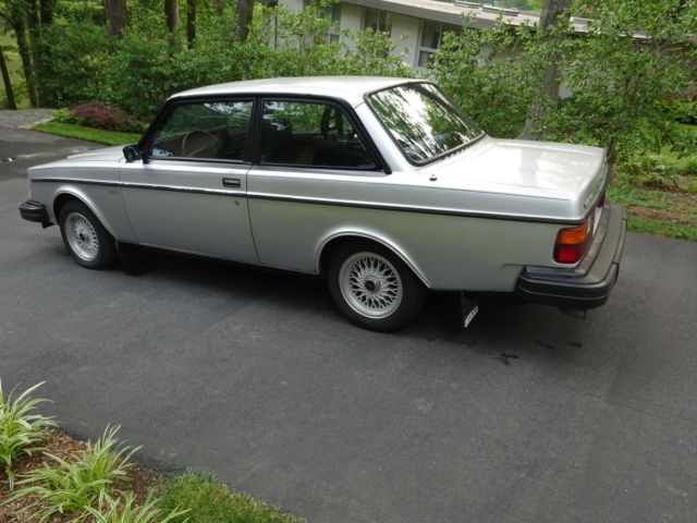 1982 Volvo 240 242 GLT
