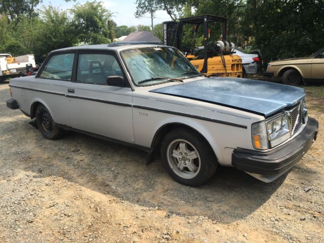 1982 Volvo 242 GLT Sedan 2-Door - photo 4