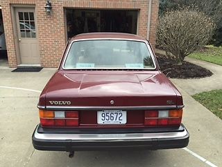 1982 Volvo 240 - photo 2