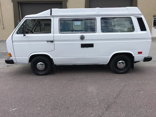 1982 Volkswagen Bus/Vanagon Campmobile Van Camper 3-Door - photo 2
